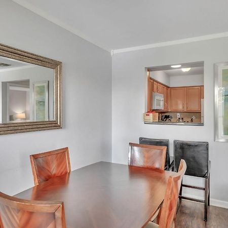 Nash Gold Private Condo - 2Bed, 2Bath, Sleep 6, 25 Min Walk To Broadway And All Nashville Attractions, Pool, Gym Exterior photo