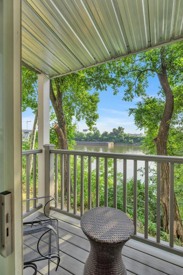 Nash Gold Private Condo - 2Bed, 2Bath, Sleep 6, 25 Min Walk To Broadway And All Nashville Attractions, Pool, Gym Exterior photo